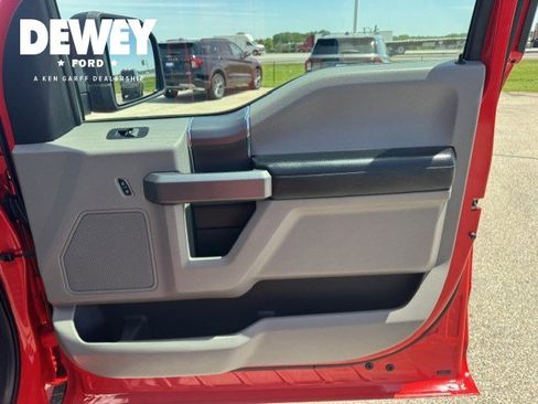 Used 2018 Ford F150 XLT w/ Equipment Group 302A Luxury AWD/4WD image 31