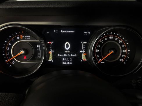 Used 2018 Jeep Wrangler Unlimited Sport S AWD/4WD image 15