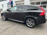 Used 2018 Volvo V60 T5 Cross Country w/ Convenience Package image 2