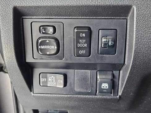 Used 2014 Toyota Tundra SR5 w/ TRD Off Road Package image 13