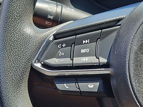 Used 2017 MAZDA MAZDA3 Sport w/ Preferred Equipment Package FWD image 20