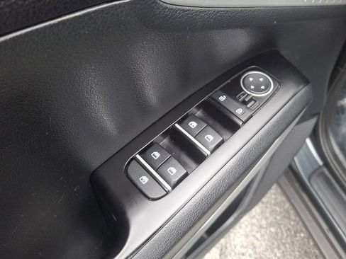 Used 2024 Kia Soul LX w/ Option Group 015 FWD image 27