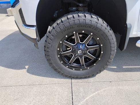 Used 2019 Chevrolet Silverado 1500 LT w/ All-Star Edition AWD/4WD image 21
