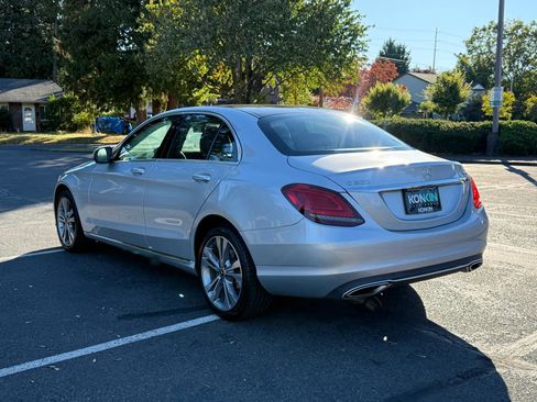 Used 2019 Mercedes-Benz C 300 4MATIC Sedan image 4