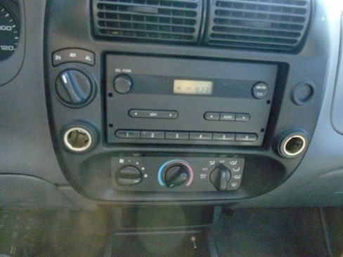 Used 2007 Ford Ranger XL AWD/4WD image 11