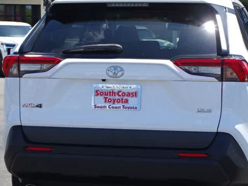 Certified 2023 Toyota RAV4 XLE w/ Convenience Package FWD image 15