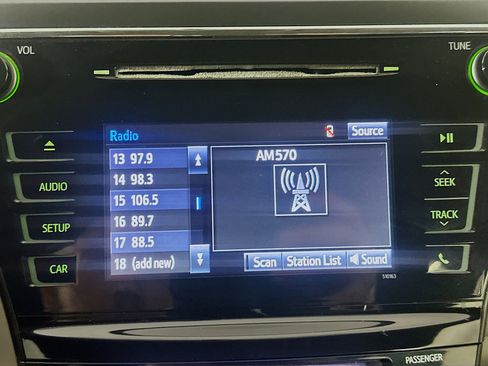 Used 2017 Toyota Prius V Two image 19