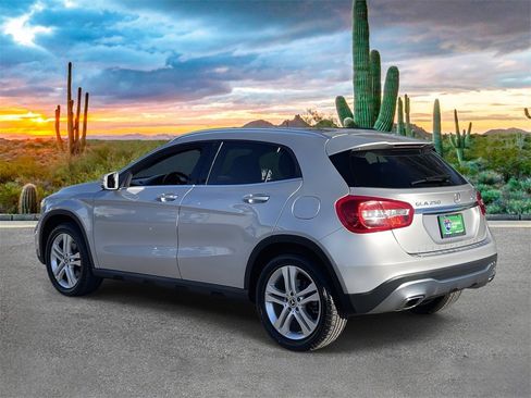 Used 2018 Mercedes-Benz GLA 250 4MATIC image 5