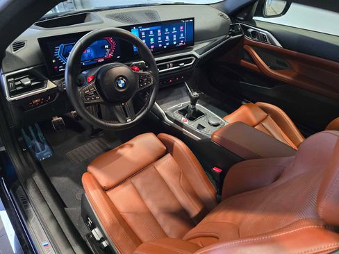 Used 2024 BMW M4 Coupe w/ Executive Package image 9