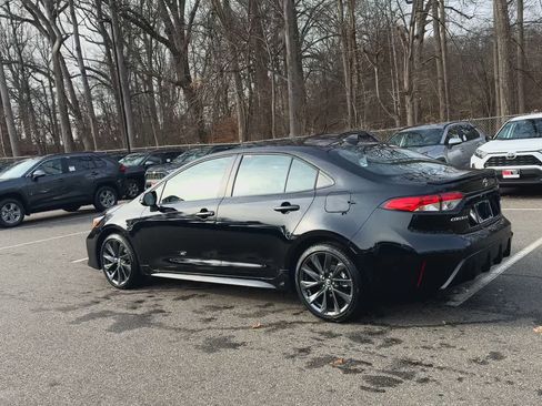Used 2026 Toyota Corolla SE w/ SE Package FWD image 6