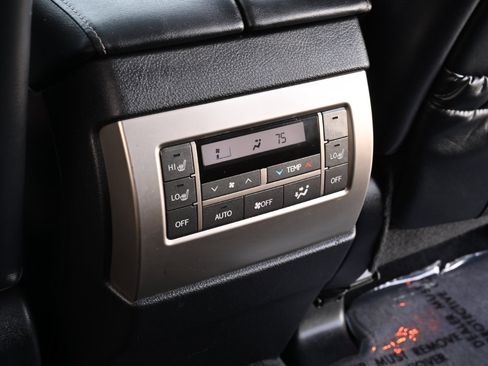 Used 2018 Lexus GX 460 Luxury w/ Preferred Accessory Package image 24