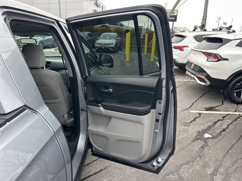 Used 2017 Honda Ridgeline RTL-T image 42