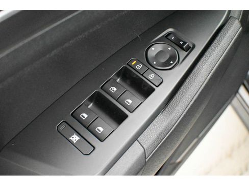 New 2026 Kia Sportage LX image 15