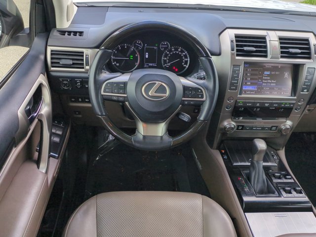 Certified 2020 Lexus GX 460 Luxury w/ Luxury Sport Package AWD/4WD image 15