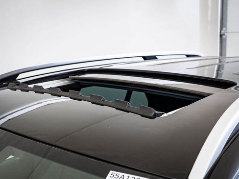 Used 2020 Mercedes-Benz GLE 350 4MATIC image 13