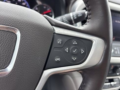 Used 2020 GMC Acadia SLT w/ Driver Alert Package II FWD image 31