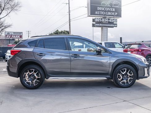 Used 2020 Subaru Crosstrek Hybrid w/ Moonroof Package w/Navigation AWD/4WD image 10