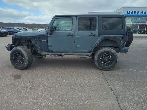 Used 2013 Jeep Wrangler Unlimited Rubicon AWD/4WD image 10