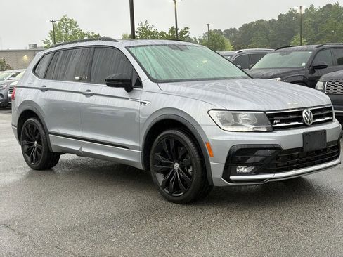 Used 2021 Volkswagen Tiguan SE R-Line FWD image 7