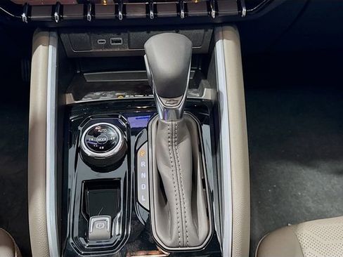 New 2025 Chevrolet Colorado ZR2 w/ Midnight Edition image 15