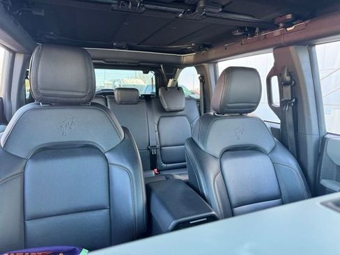 Used 2023 Ford Bronco Badlands image 87