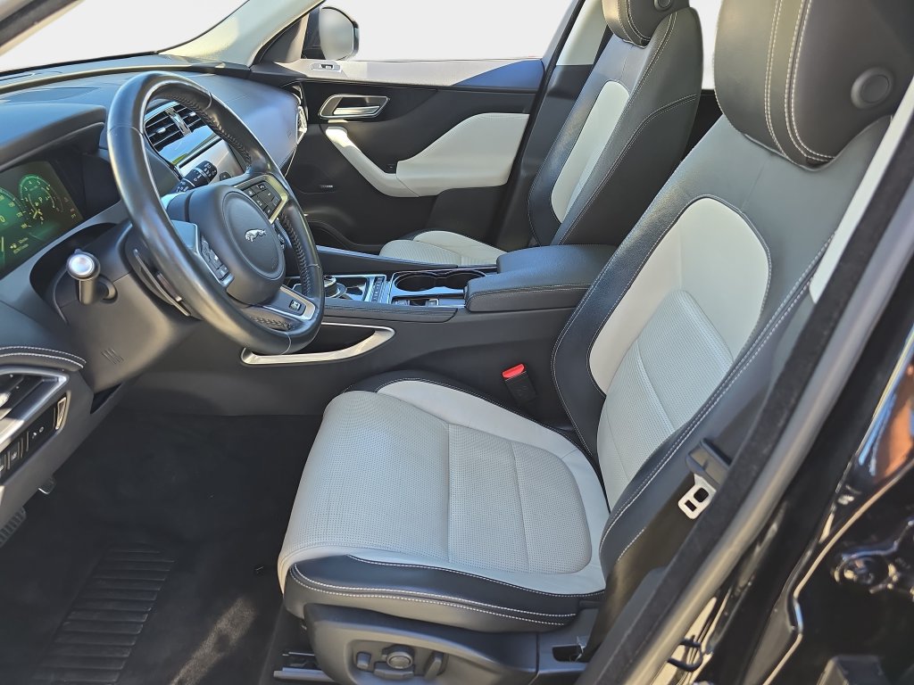 Used 2017 Jaguar F-PACE R-Sport AWD/4WD image 18