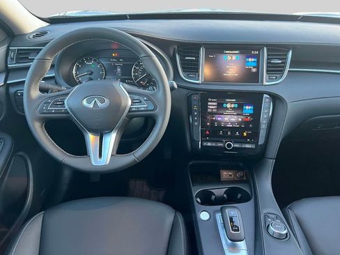 Used 2025 INFINITI QX50 Pure image 13
