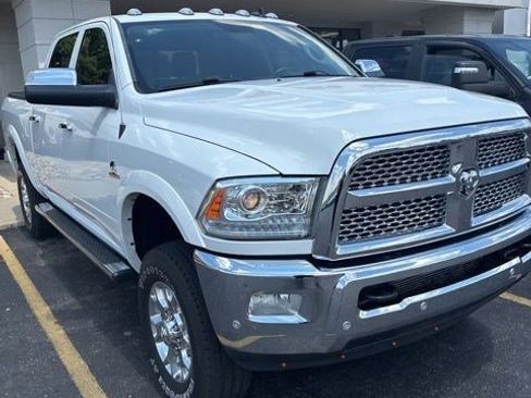 Used 2016 RAM 2500 Laramie AWD/4WD image 3
