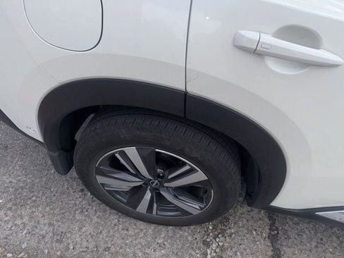 Used 2022 Nissan Rogue Platinum w/ Head-Up Display Package image 8