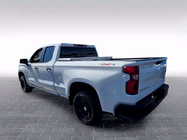 Used 2022 Chevrolet Silverado 1500 W/T w/ WT Convenience Package AWD/4WD image 5