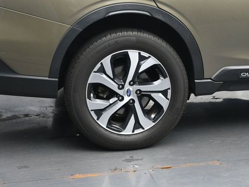 Used 2022 Subaru Outback Limited AWD/4WD image 10