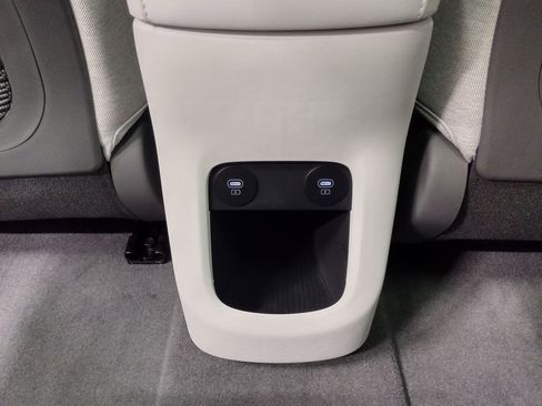 New 2026 Hyundai Ioniq 5 Limited image 38