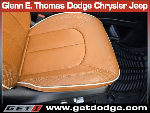 Used 2024 Chrysler Pacifica Pinnacle image 38