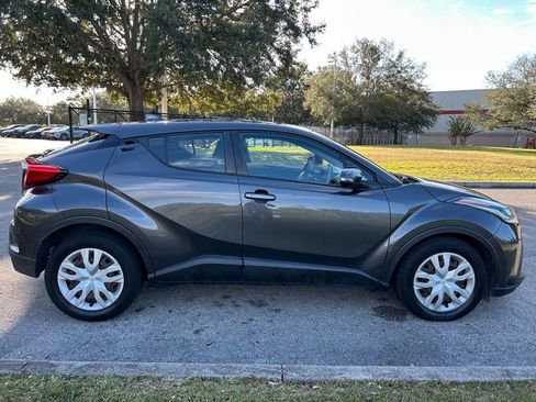 Certified 2021 Toyota C-HR LE image 6