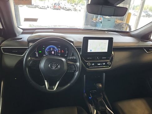 Used 2023 Toyota Corolla Cross AWD Hybrid w/ Convenience Package image 7