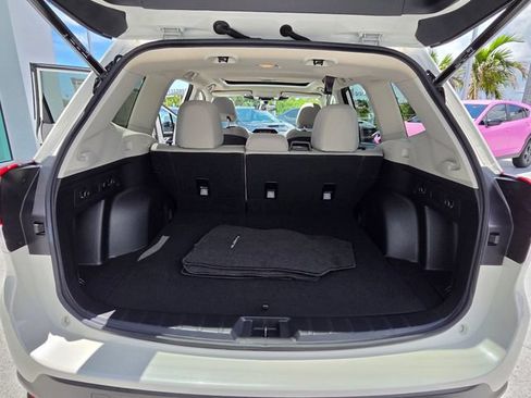 Used 2024 Subaru Forester Premium AWD/4WD image 25