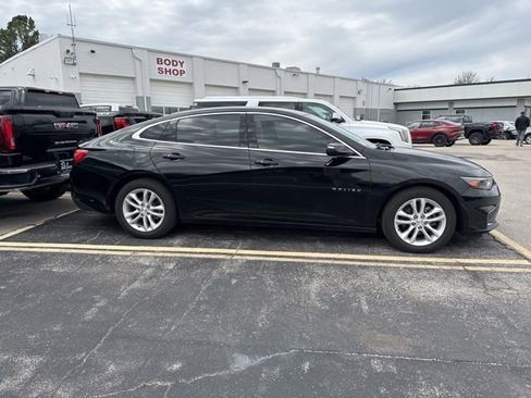 Used 2016 Chevrolet Malibu LT image 8