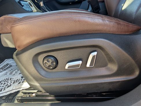 Used 2018 Audi Q3 2.0T Premium Plus w/ Premium Plus Package image 22