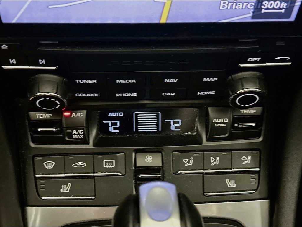 Certified 2018 Porsche 911 Carrera RWD image 17