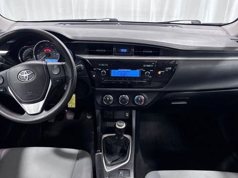 Used 2015 Toyota Corolla L FWD image 10