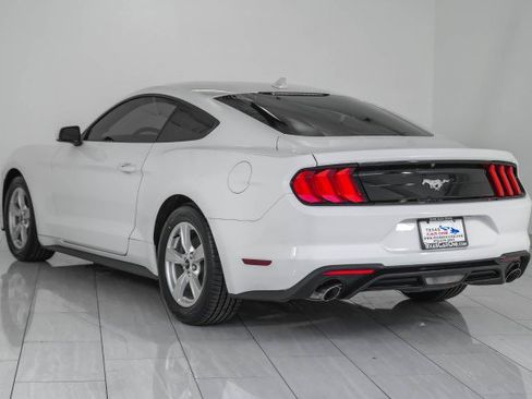 Used 2021 Ford Mustang Coupe image 7