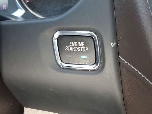 Certified 2023 GMC Acadia SLT image 23