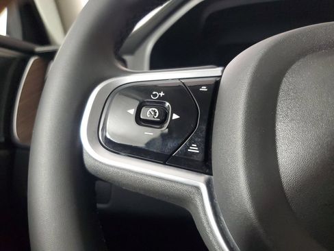 Certified 2023 Volvo XC60 B5 Ultimate w/ Climate Package FWD image 27