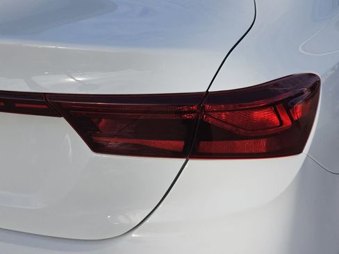 Used 2023 Kia Forte LX image 41