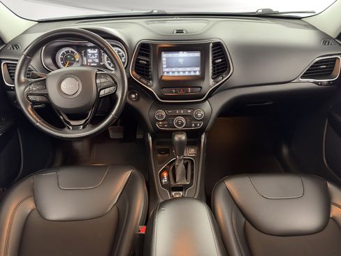 Used 2021 Jeep Cherokee Latitude Plus FWD image 19
