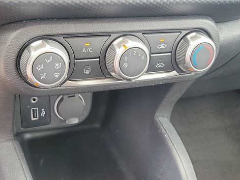 Used 2024 Nissan Kicks S FWD image 29