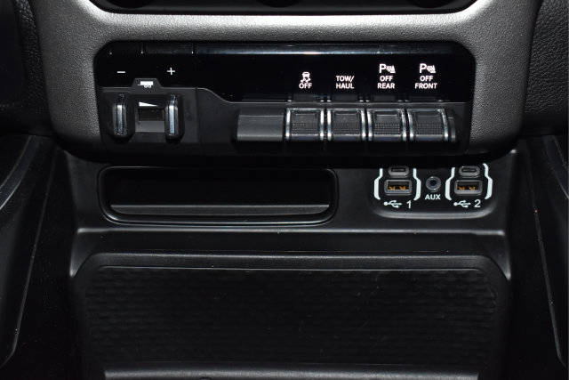 Used 2021 RAM 1500 Big Horn AWD/4WD image 18