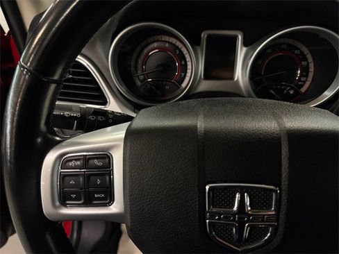 Used 2020 Dodge Journey SE w/ SE Popular Equipment Group image 25