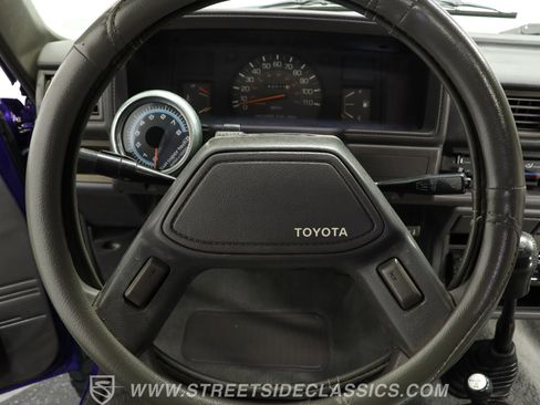 Used 1987 Toyota Pickup 4x4 Regular Cab image 35