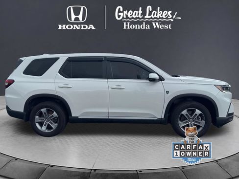 Used 2025 Honda Pilot EX-L image 6